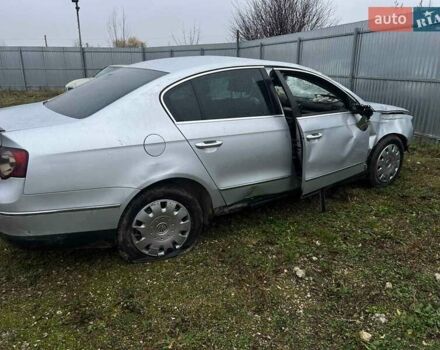 Серый Фольксваген Пассат, объемом двигателя 1.8 л и пробегом 280 тыс. км за 1650 $, фото 5 на Automoto.ua