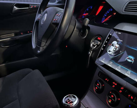 Серый Фольксваген Пассат, объемом двигателя 1.97 л и пробегом 370 тыс. км за 7499 $, фото 8 на Automoto.ua