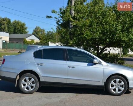 Серый Фольксваген Пассат, объемом двигателя 1.8 л и пробегом 210 тыс. км за 5800 $, фото 3 на Automoto.ua