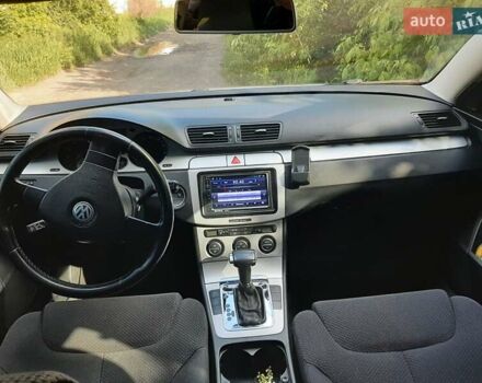 Серый Фольксваген Пассат, объемом двигателя 1.8 л и пробегом 229 тыс. км за 7550 $, фото 13 на Automoto.ua