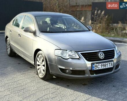 Серый Фольксваген Пассат, объемом двигателя 2 л и пробегом 309 тыс. км за 5900 $, фото 5 на Automoto.ua