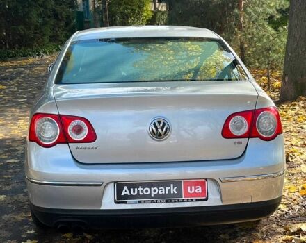 Сірий Фольксваген Пассат, об'ємом двигуна 1.8 л та пробігом 258 тис. км за 6890 $, фото 8 на Automoto.ua