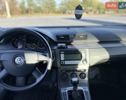 Серый Фольксваген Пассат, объемом двигателя 2 л и пробегом 309 тыс. км за 5900 $, фото 20 на Automoto.ua