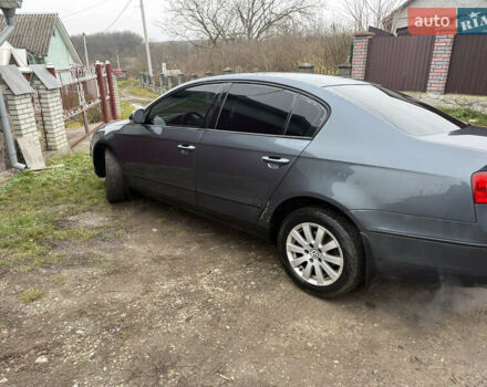 Серый Фольксваген Пассат, объемом двигателя 1.97 л и пробегом 236 тыс. км за 6000 $, фото 2 на Automoto.ua