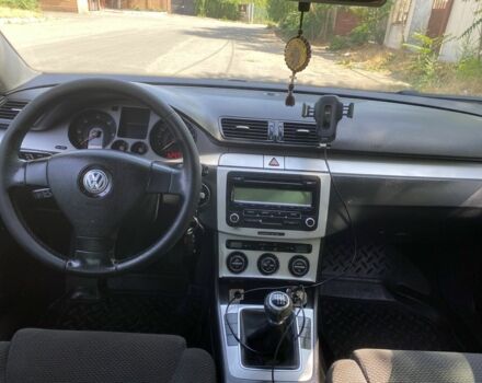 Серый Фольксваген Пассат, объемом двигателя 2 л и пробегом 314 тыс. км за 5750 $, фото 5 на Automoto.ua