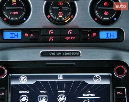 Сірий Фольксваген Пассат, об'ємом двигуна 1.8 л та пробігом 241 тис. км за 6900 $, фото 15 на Automoto.ua