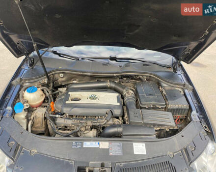 Серый Фольксваген Пассат, объемом двигателя 1.8 л и пробегом 230 тыс. км за 6300 $, фото 14 на Automoto.ua