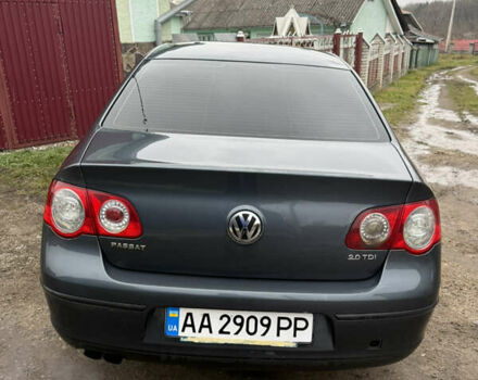 Серый Фольксваген Пассат, объемом двигателя 1.97 л и пробегом 236 тыс. км за 6000 $, фото 4 на Automoto.ua