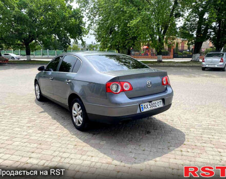 Сірий Фольксваген Пассат, об'ємом двигуна 1.8 л та пробігом 250 тис. км за 4450 $, фото 3 на Automoto.ua