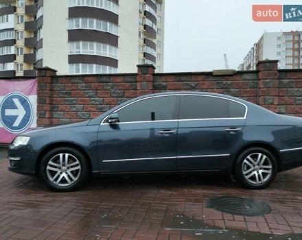 Серый Фольксваген Пассат, объемом двигателя 1.97 л и пробегом 262 тыс. км за 8700 $, фото 6 на Automoto.ua