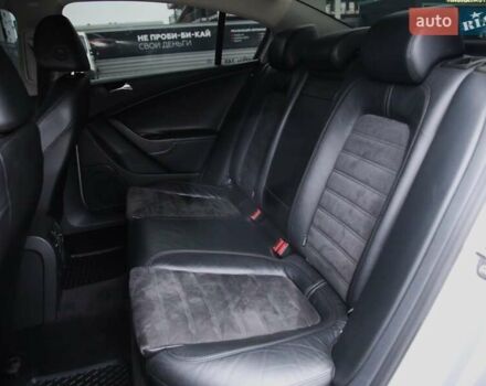 Сірий Фольксваген Пассат, об'ємом двигуна 1.8 л та пробігом 241 тис. км за 6900 $, фото 7 на Automoto.ua