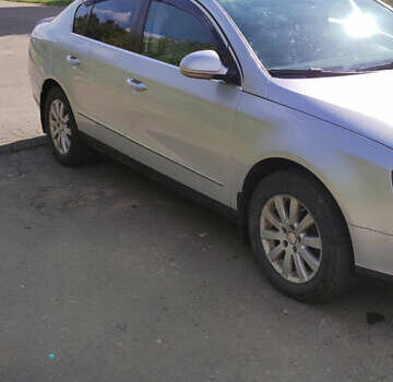 Серый Фольксваген Пассат, объемом двигателя 2 л и пробегом 320 тыс. км за 8000 $, фото 3 на Automoto.ua