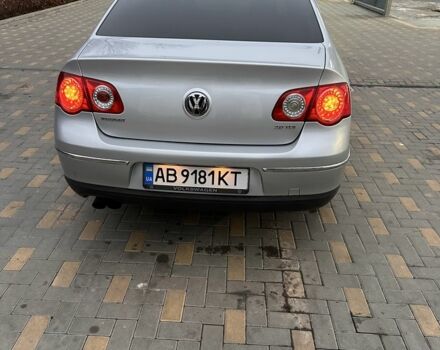 Серый Фольксваген Пассат, объемом двигателя 2 л и пробегом 370 тыс. км за 7300 $, фото 2 на Automoto.ua