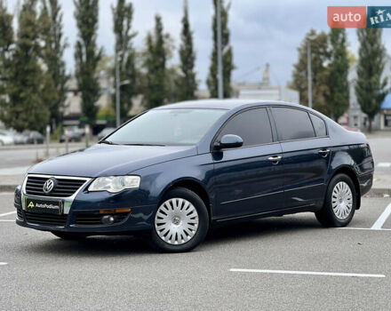 Серый Фольксваген Пассат, объемом двигателя 1.8 л и пробегом 292 тыс. км за 6500 $, фото 1 на Automoto.ua