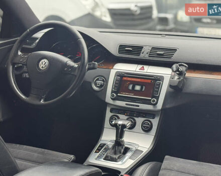 Серый Фольксваген Пассат, объемом двигателя 1.97 л и пробегом 275 тыс. км за 6750 $, фото 17 на Automoto.ua