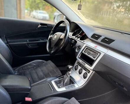 Серый Фольксваген Пассат, объемом двигателя 1.8 л и пробегом 128 тыс. км за 10700 $, фото 5 на Automoto.ua