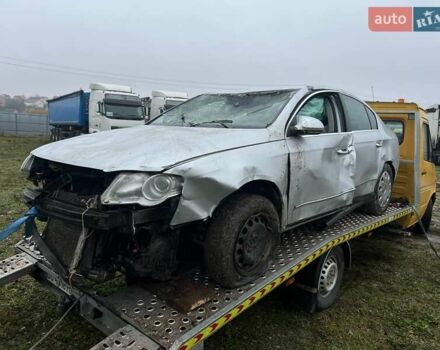 Сірий Фольксваген Пассат, об'ємом двигуна 1.8 л та пробігом 280 тис. км за 1450 $, фото 1 на Automoto.ua