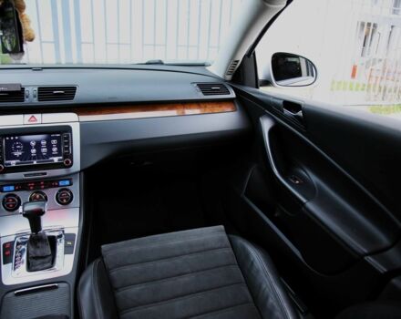 Сірий Фольксваген Пассат, об'ємом двигуна 1.8 л та пробігом 241 тис. км за 6900 $, фото 12 на Automoto.ua