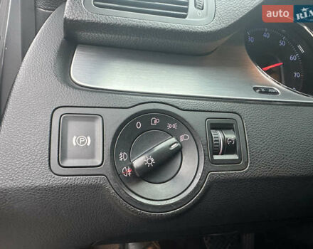 Сірий Фольксваген Пассат, об'ємом двигуна 2 л та пробігом 231 тис. км за 6250 $, фото 22 на Automoto.ua