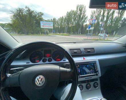 Серый Фольксваген Пассат, объемом двигателя 1.8 л и пробегом 230 тыс. км за 6300 $, фото 4 на Automoto.ua