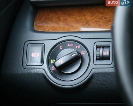 Сірий Фольксваген Пассат, об'ємом двигуна 1.8 л та пробігом 241 тис. км за 6900 $, фото 19 на Automoto.ua