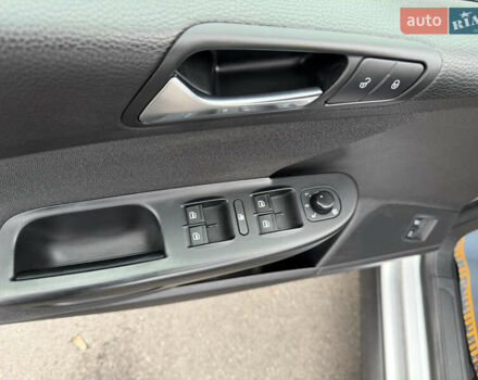 Сірий Фольксваген Пассат, об'ємом двигуна 1.6 л та пробігом 217 тис. км за 8999 $, фото 46 на Automoto.ua