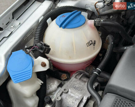 Сірий Фольксваген Пассат, об'ємом двигуна 1.6 л та пробігом 217 тис. км за 8999 $, фото 80 на Automoto.ua