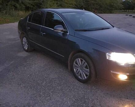 Серый Фольксваген Пассат, объемом двигателя 1.8 л и пробегом 147 тыс. км за 9800 $, фото 4 на Automoto.ua