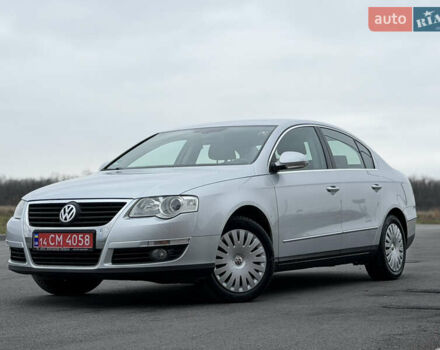 Сірий Фольксваген Пассат, об'ємом двигуна 1.6 л та пробігом 217 тис. км за 8999 $, фото 87 на Automoto.ua