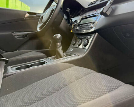 Фольксваген Пассат 2009 в Виннице на Automoto.ua Серый Фольксваген Пассат, объемом двигателя 1.6 л и пробегом 194 тыс. км за 7999 $, фото 69 на Automoto.ua