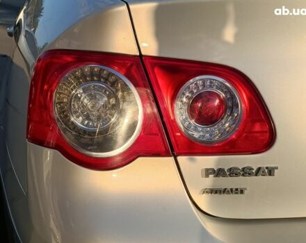 Серый Фольксваген Пассат, объемом двигателя 1.8 л и пробегом 256 тыс. км за 6940 $, фото 10 на Automoto.ua