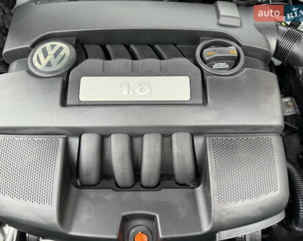 Сірий Фольксваген Пассат, об'ємом двигуна 1.6 л та пробігом 217 тис. км за 8999 $, фото 79 на Automoto.ua