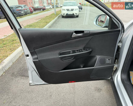 Сірий Фольксваген Пассат, об'ємом двигуна 1.6 л та пробігом 217 тис. км за 8999 $, фото 41 на Automoto.ua