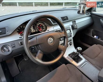 Сірий Фольксваген Пассат, об'ємом двигуна 1.4 л та пробігом 247 тис. км за 6499 $, фото 42 на Automoto.ua