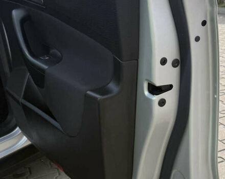 Фольксваген Пассат 2009 в Виннице на Automoto.ua Серый Фольксваген Пассат, объемом двигателя 1.6 л и пробегом 194 тыс. км за 7999 $, фото 87 на Automoto.ua