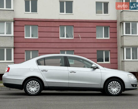 Сірий Фольксваген Пассат, об'ємом двигуна 1.6 л та пробігом 217 тис. км за 8999 $, фото 27 на Automoto.ua