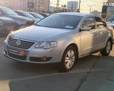 Серый Фольксваген Пассат, объемом двигателя 1.8 л и пробегом 256 тыс. км за 6940 $, фото 2 на Automoto.ua