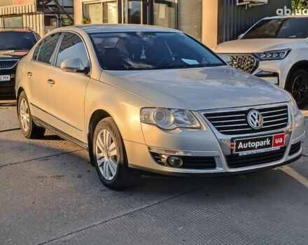 Серый Фольксваген Пассат, объемом двигателя 1.8 л и пробегом 256 тыс. км за 6940 $, фото 6 на Automoto.ua