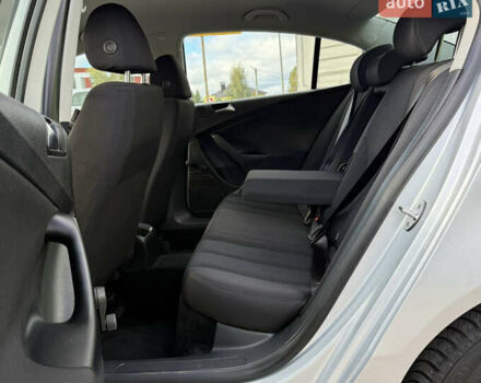 Фольксваген Пассат 2009 в Виннице на Automoto.ua Серый Фольксваген Пассат, объемом двигателя 1.6 л и пробегом 194 тыс. км за 7999 $, фото 84 на Automoto.ua