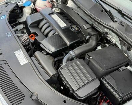 Сірий Фольксваген Пассат, об'ємом двигуна 1.6 л та пробігом 194 тис. км за 7999 $, фото 18 на Automoto.ua