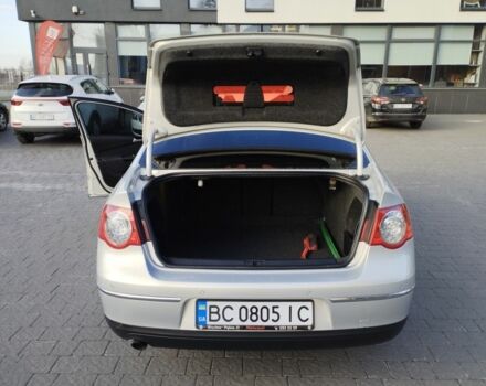 Сірий Фольксваген Пассат, об'ємом двигуна 1.4 л та пробігом 185 тис. км за 7200 $, фото 5 на Automoto.ua