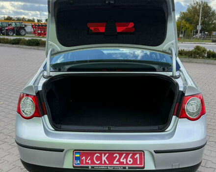 Фольксваген Пассат 2009 в Виннице на Automoto.ua Серый Фольксваген Пассат, объемом двигателя 1.6 л и пробегом 194 тыс. км за 7999 $, фото 35 на Automoto.ua