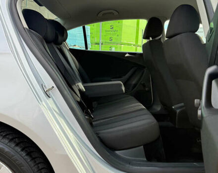 Фольксваген Пассат 2009 в Виннице на Automoto.ua Серый Фольксваген Пассат, объемом двигателя 1.6 л и пробегом 194 тыс. км за 7999 $, фото 65 на Automoto.ua