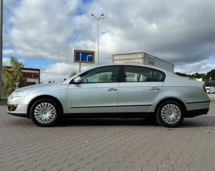 Сірий Фольксваген Пассат, об'ємом двигуна 1.6 л та пробігом 194 тис. км за 7999 $, фото 1 на Automoto.ua