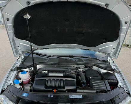 Фольксваген Пассат 2009 в Виннице на Automoto.ua Серый Фольксваген Пассат, объемом двигателя 1.6 л и пробегом 194 тыс. км за 7999 $, фото 40 на Automoto.ua