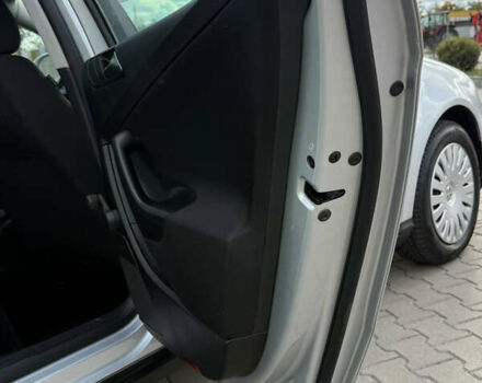 Фольксваген Пассат 2009 в Виннице на Automoto.ua Серый Фольксваген Пассат, объемом двигателя 1.6 л и пробегом 194 тыс. км за 7999 $, фото 51 на Automoto.ua