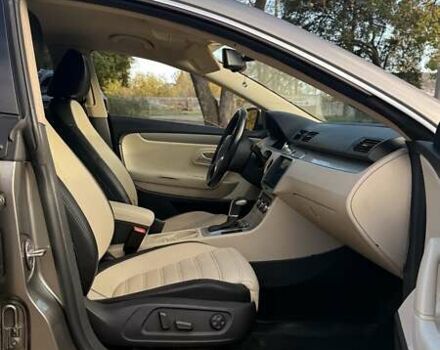 Серый Фольксваген Пассат, объемом двигателя 2 л и пробегом 212 тыс. км за 9500 $, фото 7 на Automoto.ua