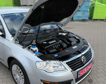 Сірий Фольксваген Пассат, об'ємом двигуна 1.6 л та пробігом 194 тис. км за 7999 $, фото 19 на Automoto.ua