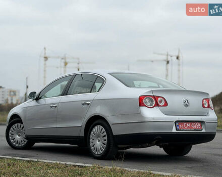 Сірий Фольксваген Пассат, об'ємом двигуна 1.6 л та пробігом 217 тис. км за 8999 $, фото 11 на Automoto.ua