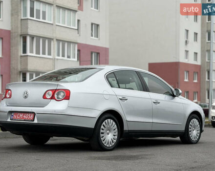 Сірий Фольксваген Пассат, об'ємом двигуна 1.6 л та пробігом 217 тис. км за 8999 $, фото 5 на Automoto.ua